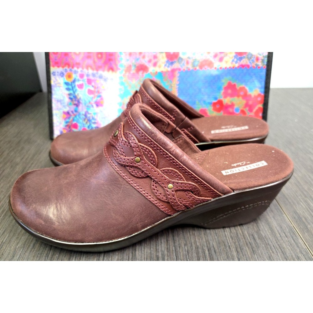 Clarks Women 7M Maroon Leather Collection Mules Clogs Slip On Comfort